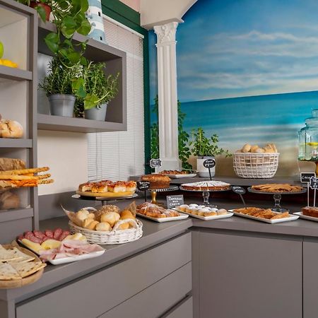 Albergo Ristorante Pozzi Белларія-Іджеа-Марина Екстер'єр фото