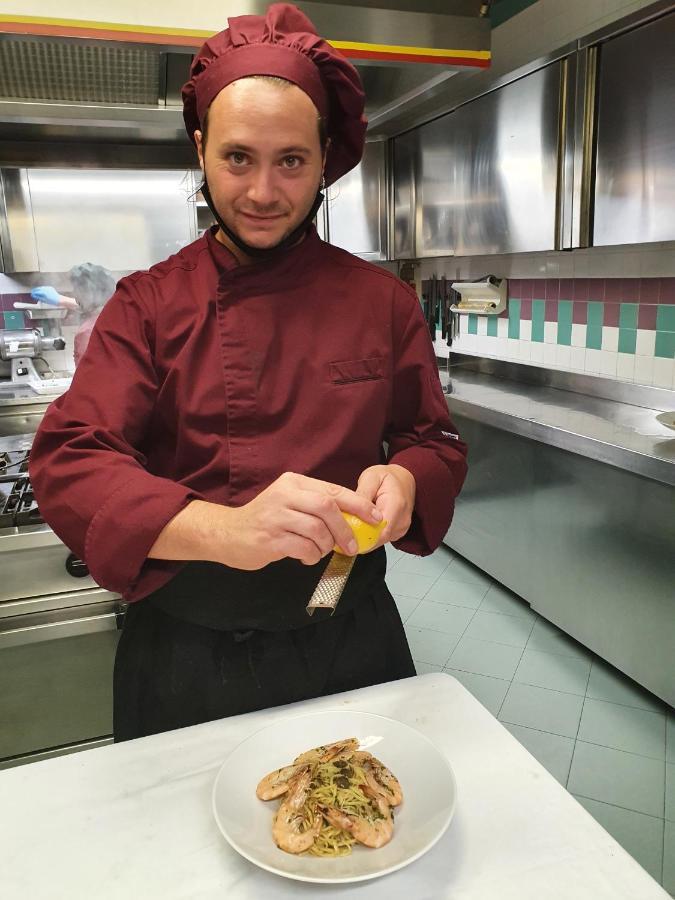 Albergo Ristorante Pozzi Белларія-Іджеа-Марина Екстер'єр фото