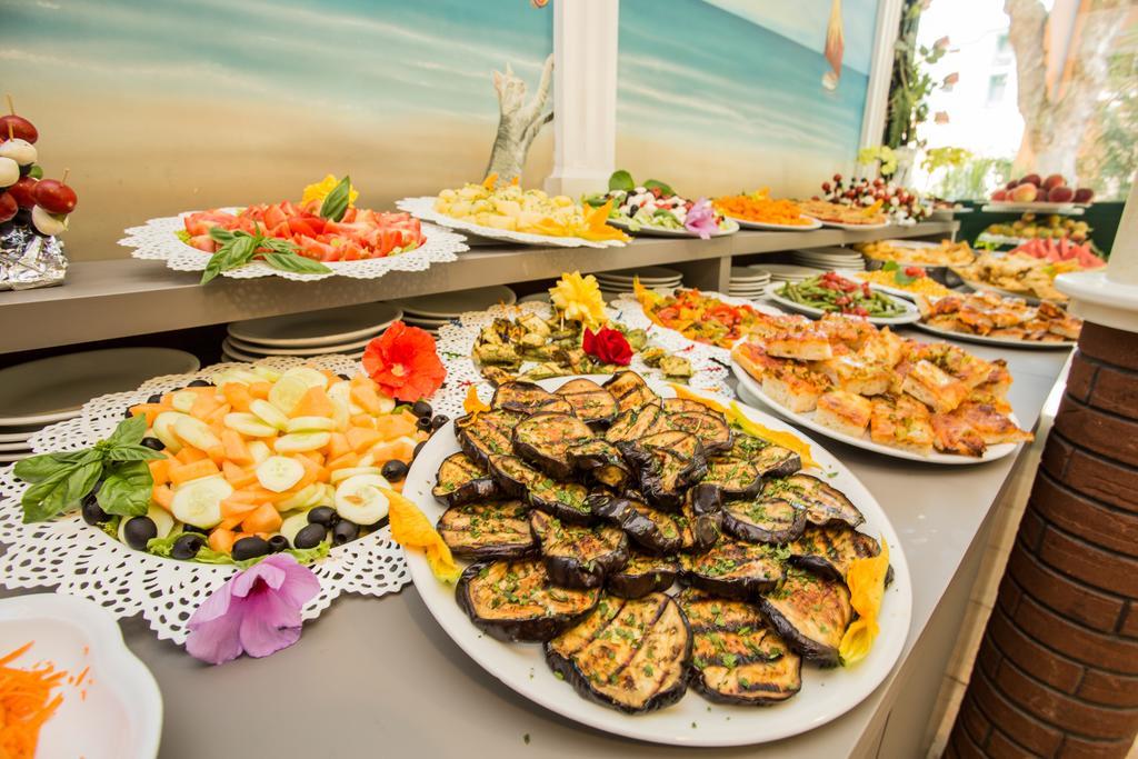 Albergo Ristorante Pozzi Белларія-Іджеа-Марина Екстер'єр фото